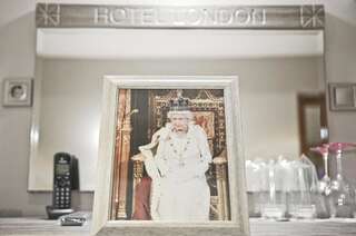 Отель Hotel London Свиленград Двухместный номер с 1 кроватью-1